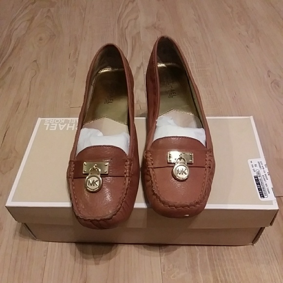 michael kors loafers price